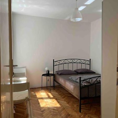 Central Home In Belgrado Exterior foto